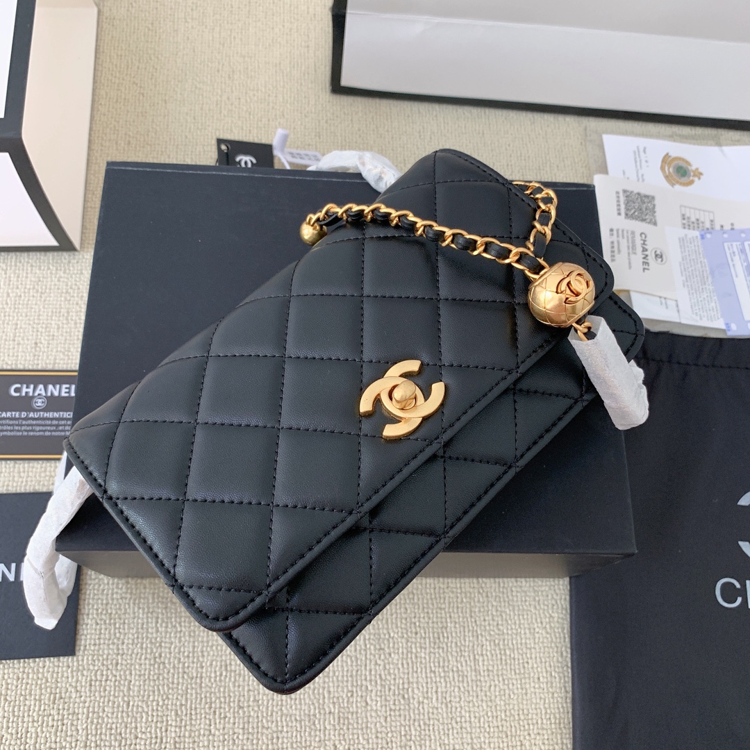Women Designer Bags Handbag Totes Shoulder Cross Body TOP-Quality Classic Square Cover Sheepskin Chains Fortune bag 12*19cm ,3 colours luxury_bagshop888 01, Dust bag
Women Designer Bags Handbag Totes Shoulder Cross Body TOP-Quality Classic Square Cover Sheepskin Chains Fortune bag 12*19cm ,3 colours luxury_bagshop888 01, Dust bag