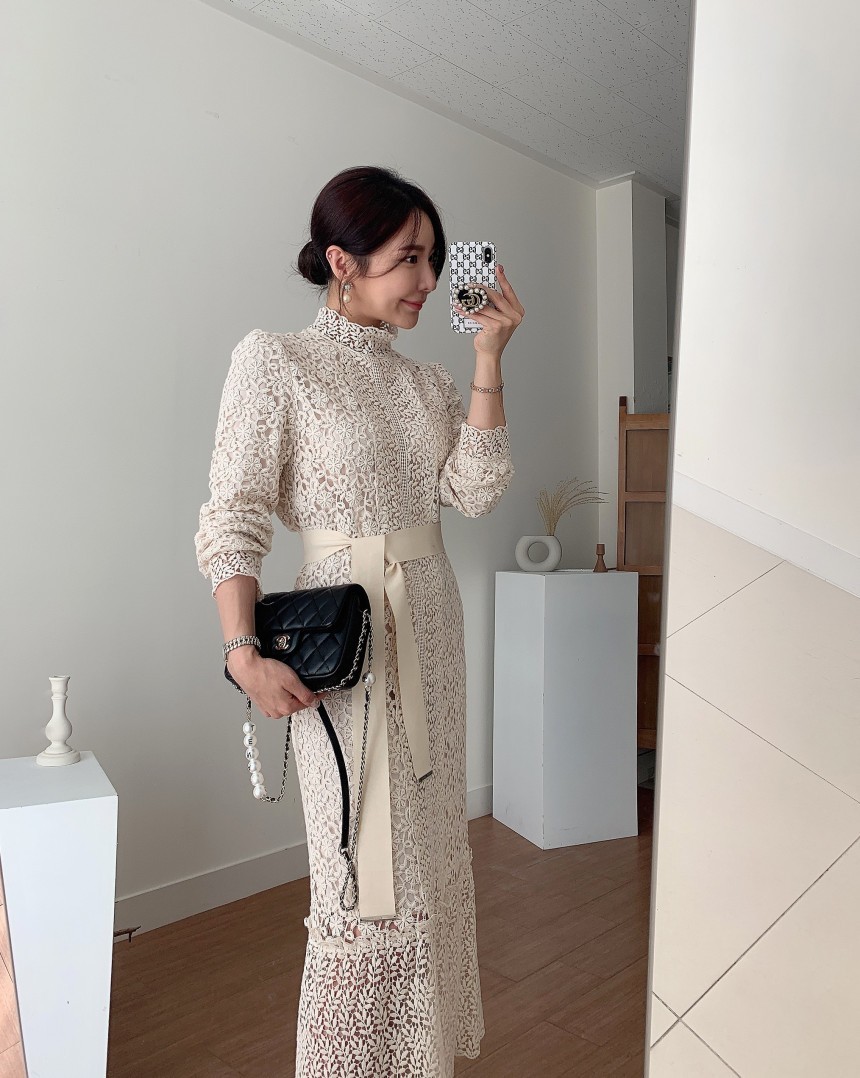 Korean Women Elegant Temperament Lace Hook Flower Dress Stand Collar Long Sleeve High Waist Mermaid Slim Robe Vestidos 210519