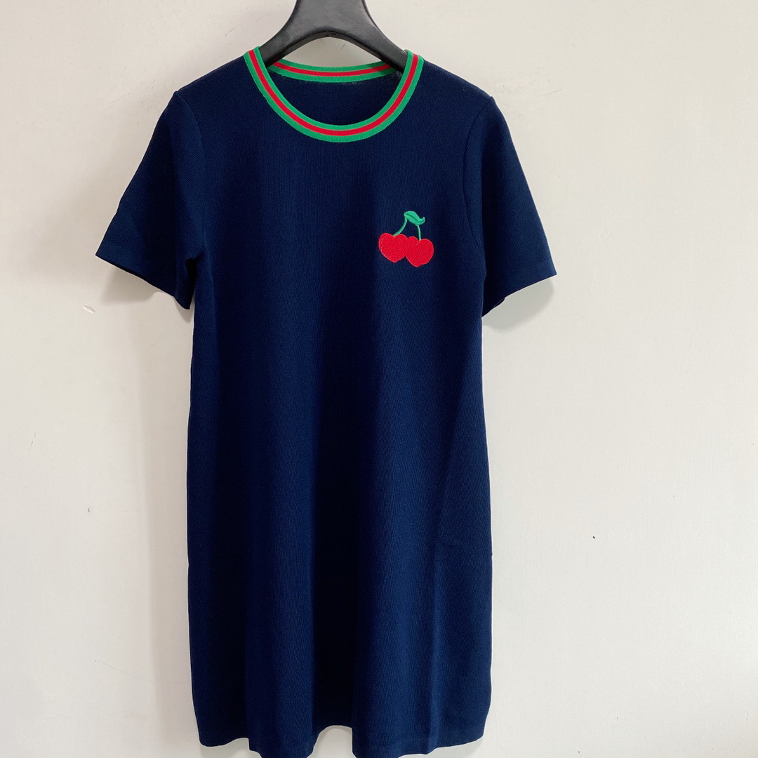 2021 Summer Casual Dresses Four Different Models Sweater Long Skirt Short Sleeve Knitting Clothes Casaul Tshirt Dress Loose Fit Design, Silical gel
2021 Summer Casual Dresses Four Different Models Sweater Long Skirt Short Sleeve Knitting Clothes Casaul Tshirt Dress Loose Fit Design, Silical gel