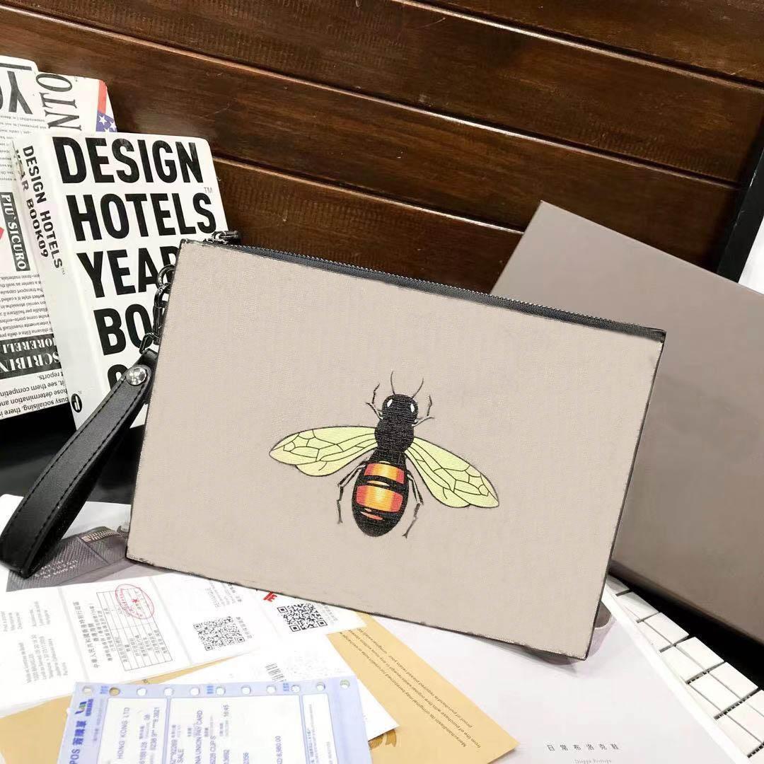 2021 animal print clutch bag designer classic bee, tiger, snake, high-quality male and female envelope bags with box
2021 animal print clutch bag designer classic bee, tiger, snake, high-quality male and female envelope bags with box