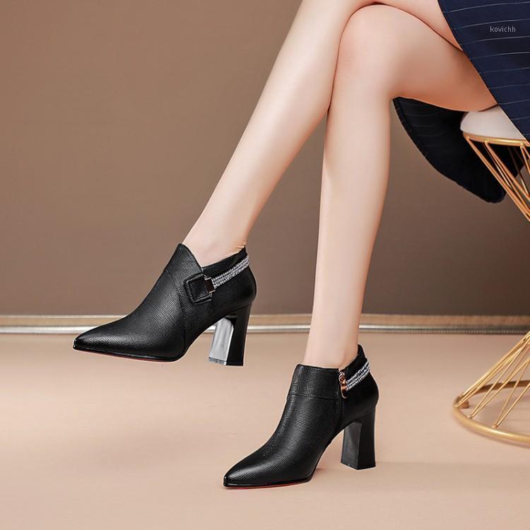 2021 Women Pumps Soft Cow Leather Autumn Spring Zippers Black Color Crystal Pointed Toe Square Heel High Heels
2021 Women Pumps Soft Cow Leather Autumn Spring Zippers Black Color Crystal Pointed Toe Square Heel High Heels