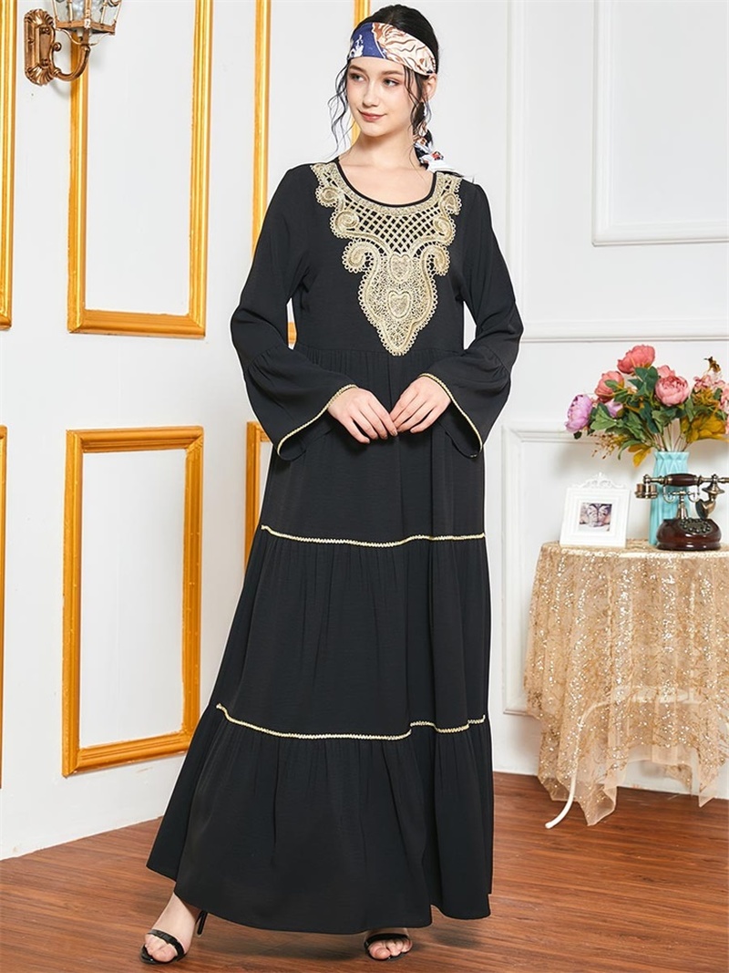 Muslim Abaya Dress Women Vintage Ethnic Golden Embroidered Maxi Dresses Modest Arabic Mroccan Kaftan Isalmic Clothing Autumn
Muslim Abaya Dress Women Vintage Ethnic Golden Embroidered Maxi Dresses Modest Arabic Mroccan Kaftan Isalmic Clothing Autumn