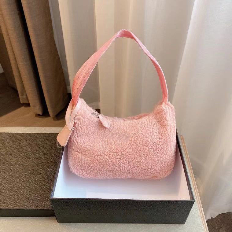 High Quality Ladies Plush bag Top Luxurys designers 2021 handbag Women fashion mother must-have handbags totes shoulder bags wallet cossbody
High Quality Ladies Plush bag Top Luxurys designers 2021 handbag Women fashion mother must-have handbags totes shoulder bags wallet cossbody