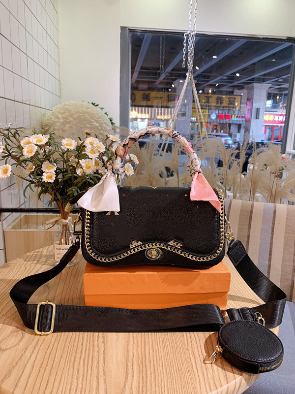 Classic original ladies fashion bag luxury designer 100% leather personality versatile large capacity diagonal mini handbags envelope with box
Classic original ladies fashion bag luxury designer 100% leather personality versatile large capacity diagonal mini handbags envelope with box