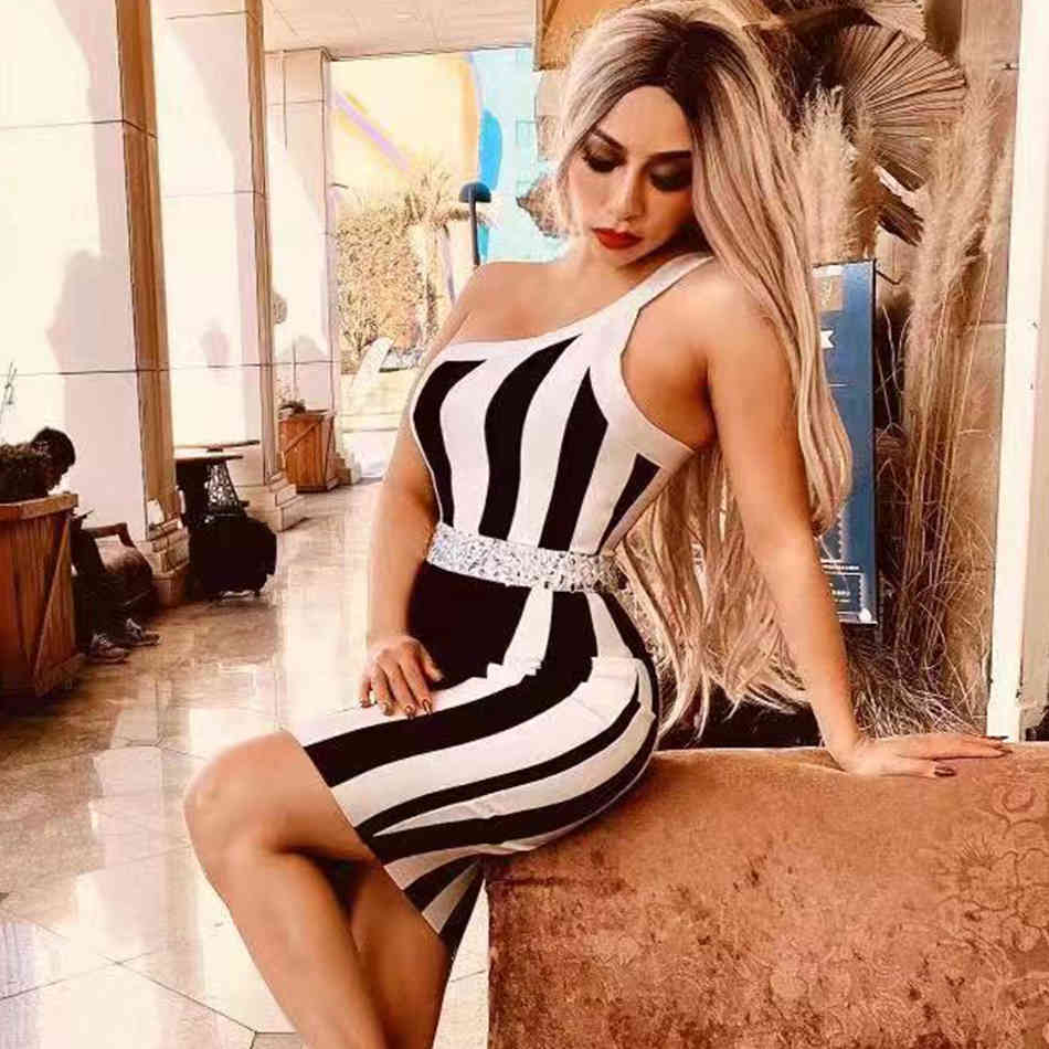 Summer One Shoulder Striped Club Bandage Dress For Women Sexy Sleeveless Diamonds Celebrity Evening Party Dresses 210423