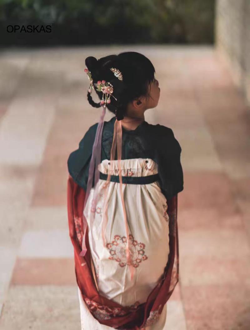 Hair Clips & Barrettes Girls Flower Hairpin Tassel Pins Chinese Style Kids With Beads Hairgrips Hanfu Accessories For Travel ET, Golden;silver
Hair Clips & Barrettes Girls Flower Hairpin Tassel Pins Chinese Style Kids With Beads Hairgrips Hanfu Accessories For Travel ET, Golden;silver