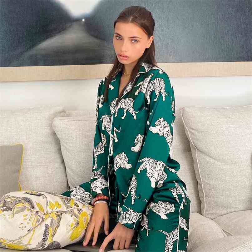 

HiLoc Animal Print Pajama Feminino Summer Nightwear Trouser Suits Satin Set Woman 2 Pieces Long Sleeve Sleep Tops Nightie Pajama 210924, Animals2