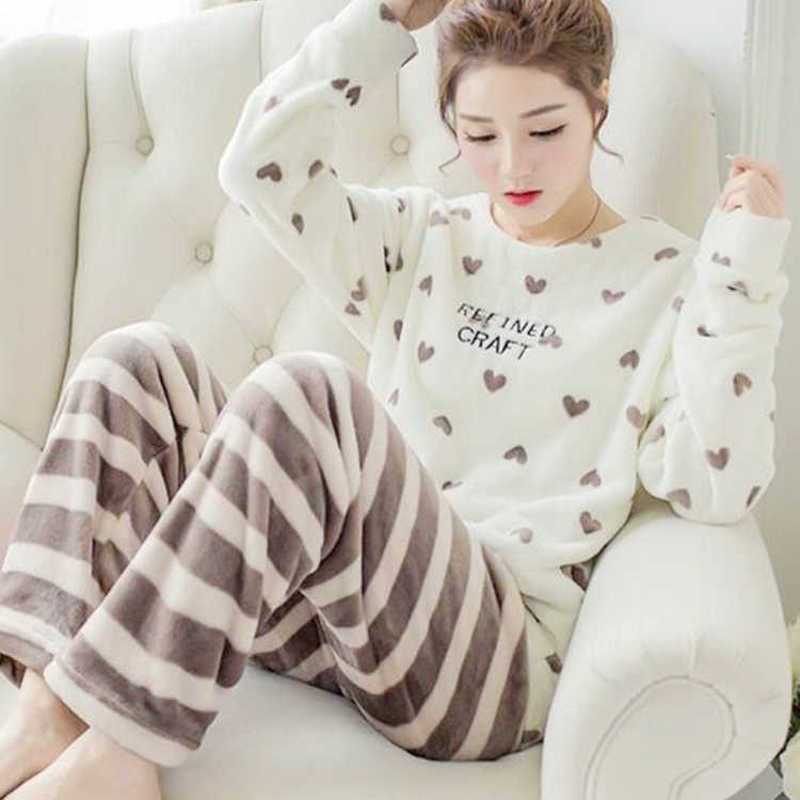 Pajamas for Women Winter Flannel Long-sleeved Sleepwear Coral Fleece 2-piece Home Service Cartoon Nightgown Plus Size Lingere 210924