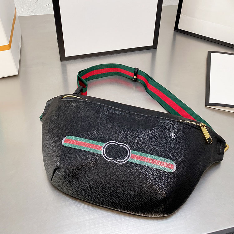 Designer Crossbody bag for boys and girls Fashion waist bags Chest pack big size black white
Designer Crossbody bag for boys and girls Fashion waist bags Chest pack big size black white