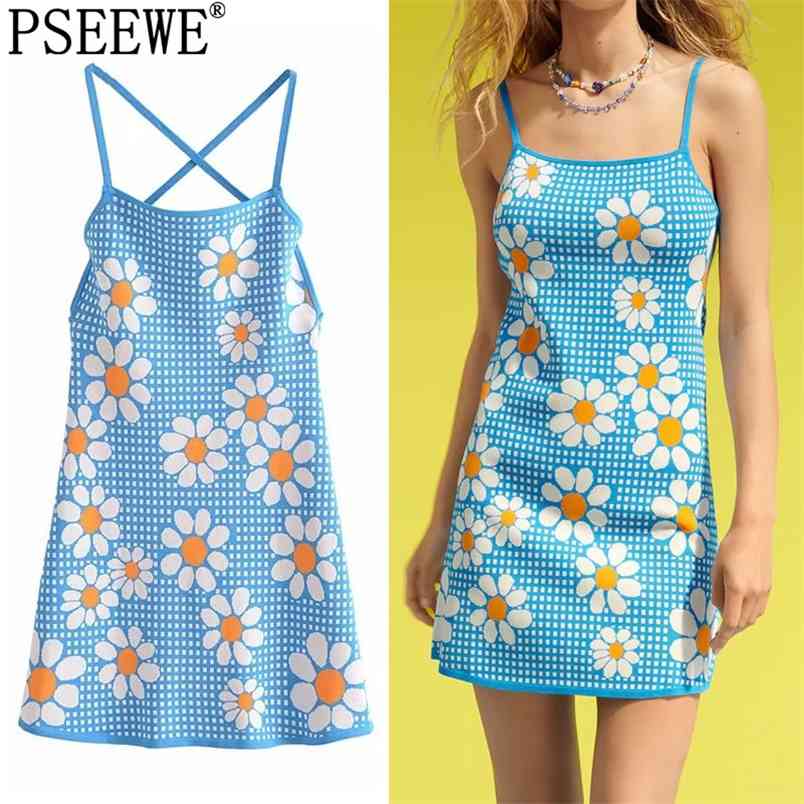 Summer Slip Dress Woman Jacquard Blue Floral Knitted Mini Women Cottagecore Strappy Sexy Backless Short es 210519
Summer Slip Dress Woman Jacquard Blue Floral Knitted Mini Women Cottagecore Strappy Sexy Backless Short es 210519