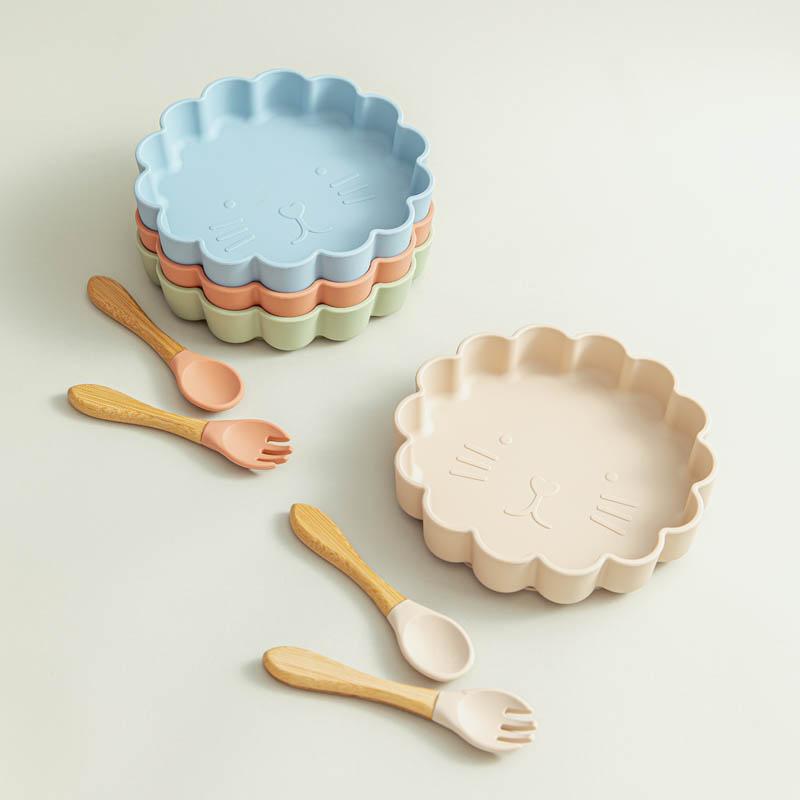 Cups, Dishes & Utensils 3Pcs Baby Silicone Tableware Dinner Plate Fork Spoon Set Cartoon Lions Non-Slip Waterproof BPA Free Feeding Dinnerwa
Cups, Dishes & Utensils 3Pcs Baby Silicone Tableware Dinner Plate Fork Spoon Set Cartoon Lions Non-Slip Waterproof BPA Free Feeding Dinnerwa