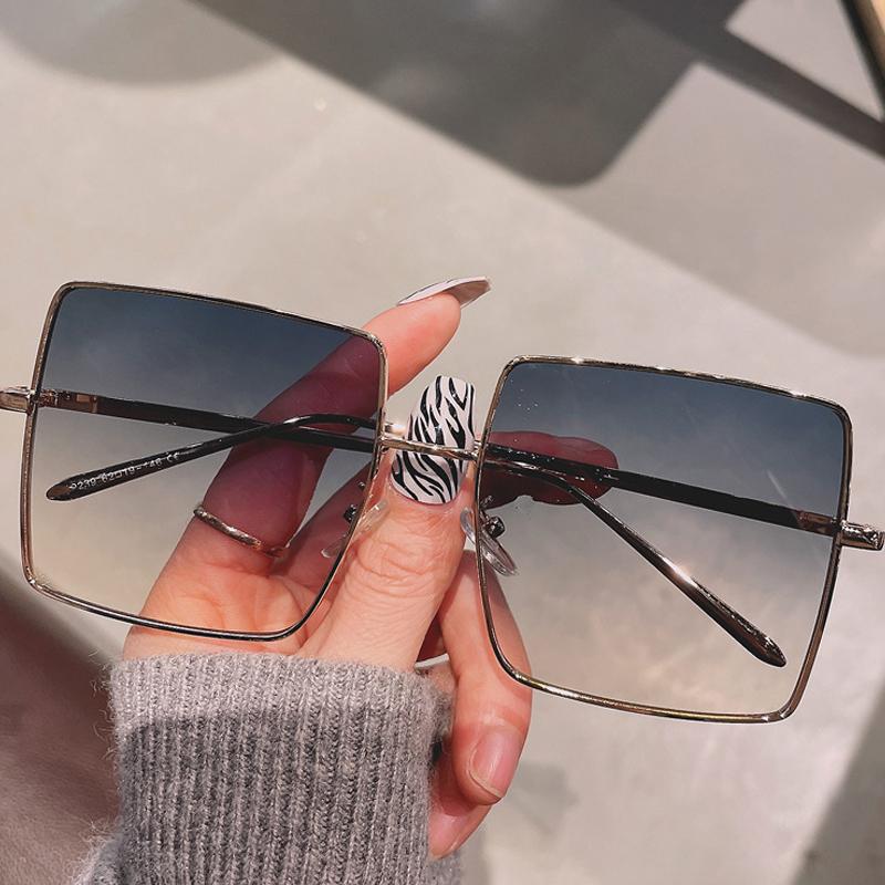 Sunglasses Fashion Unique Single Bridge Square For Women Vintage Alloy Gradient Green Pink Sun Glasses Female Elegant Shades, White;black
Sunglasses Fashion Unique Single Bridge Square For Women Vintage Alloy Gradient Green Pink Sun Glasses Female Elegant Shades, White;black