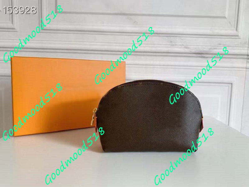 Top quality real leather 3colors makeup bag Women fashion make up bags Designer pouch luxury designer lady brown cosmetic bag wash bag with box 17x12x6 M47515, Customize
Top quality real leather 3colors makeup bag Women fashion make up bags Designer pouch luxury designer lady brown cosmetic bag wash bag with box 17x12x6 M47515, Customize