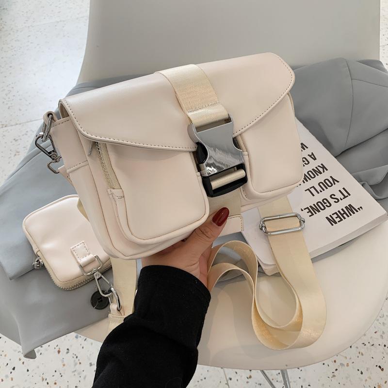 Evening Bags Simple Ladies Leisure Picture-mother Bag 2021 Wide Shoulder Strap Small Square Korean Fashion One-shoulder Messenger, Beige
Evening Bags Simple Ladies Leisure Picture-mother Bag 2021 Wide Shoulder Strap Small Square Korean Fashion One-shoulder Messenger, Beige