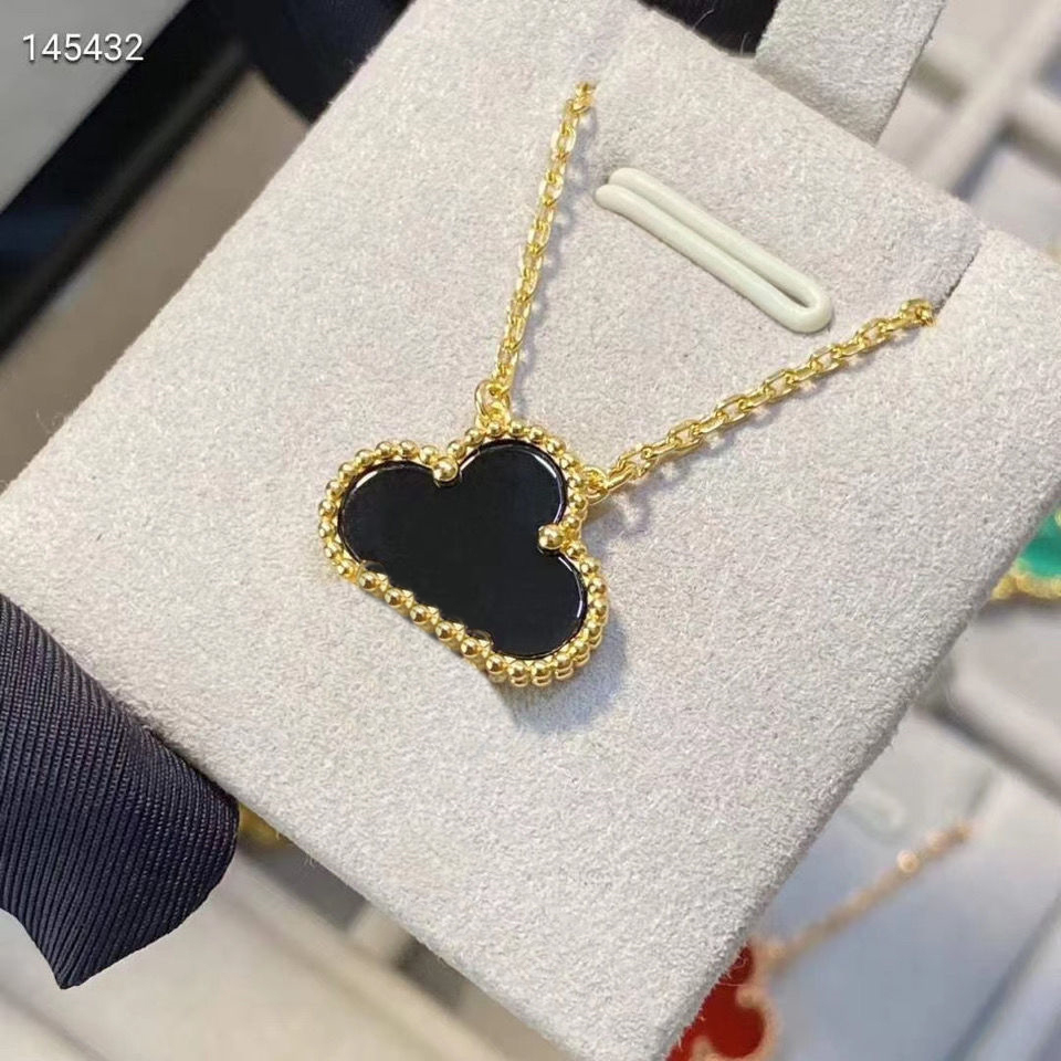 with box designer women Necklaces Love cleef Pendant Screw clover necklace Party Van Bracelet Wedding Couple Gift Fashion Luxury a5, Silver
with box designer women Necklaces Love cleef Pendant Screw clover necklace Party Van Bracelet Wedding Couple Gift Fashion Luxury a5, Silver