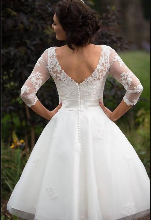 Vintage Wedding Dresses Bridal Gown 3/4 Long Sleeves Lace Applique Short Custom Made Knee Length Scoop Neck Plus Size Vestidos De Novia