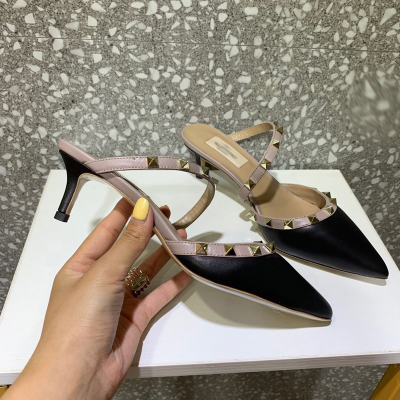 2021 Good Quality Fashion Women Luxurys Designers Shoes Designer Sandals Womens Luxury High Heels Sandal Dress Shoess With Box Size 35-41 -H410, Black
2021 Good Quality Fashion Women Luxurys Designers Shoes Designer Sandals Womens Luxury High Heels Sandal Dress Shoess With Box Size 35-41 -H410, Black