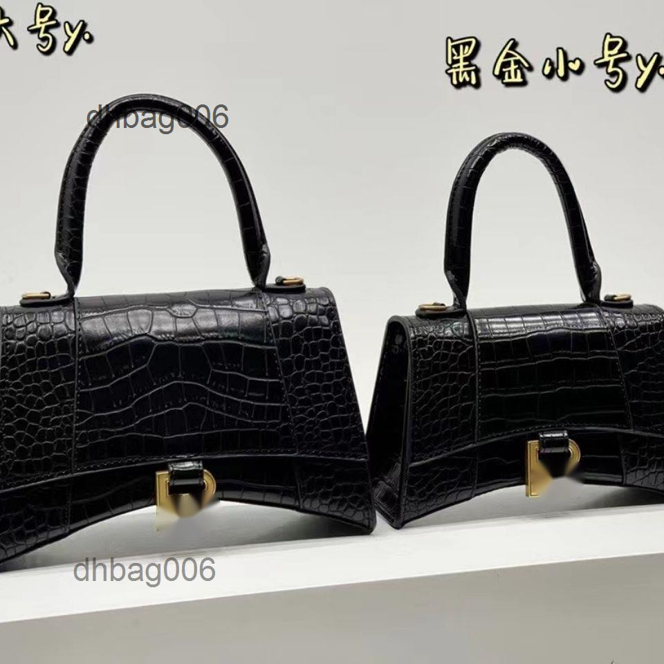 Handbags Designer b Home Hourglass Bag Crocodile Leather Single Shoulder Messenger Portable B-button Women'sBalencaigass
Handbags Designer b Home Hourglass Bag Crocodile Leather Single Shoulder Messenger Portable B-button Women'sBalencaigass