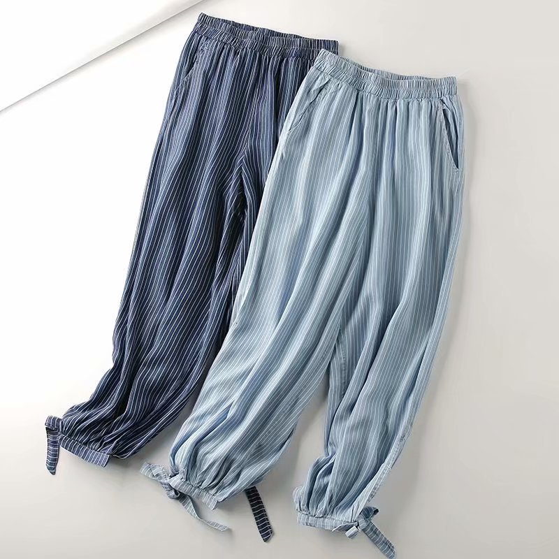jeans c1297 - japanese and korean 19 summer women's elastic waist pinstriped knickerbockers capris, Blue
jeans c1297 - japanese and korean 19 summer women's elastic waist pinstriped knickerbockers capris, Blue