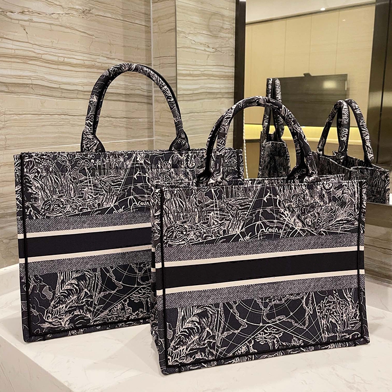 2021 New Hot Sales Tote Bags New Fashion Brand Luxury Mini Shopping Bag Designer Handbags Floral Designs High-quality Women 37&42cm, This item is not for sale
2021 New Hot Sales Tote Bags New Fashion Brand Luxury Mini Shopping Bag Designer Handbags Floral Designs High-quality Women 37&42cm, This item is not for sale