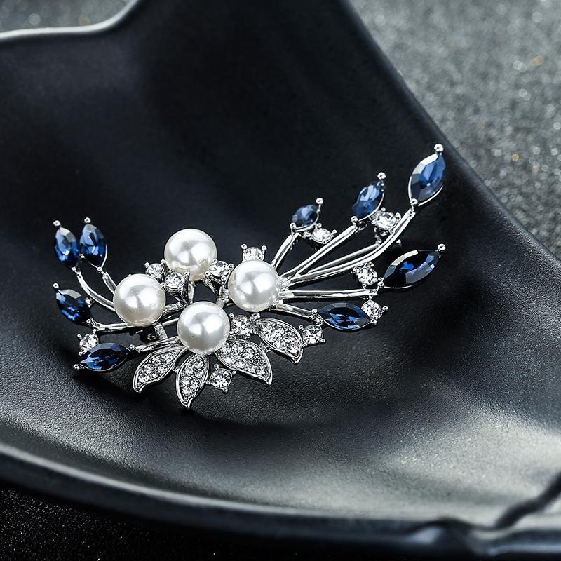 Pins, Brooches 2021 Fashion Female Wedding Plant Flower Brooch Pins Rhinestone Crystal Scarf Pin Vintage Women Jewelry
Pins, Brooches 2021 Fashion Female Wedding Plant Flower Brooch Pins Rhinestone Crystal Scarf Pin Vintage Women Jewelry