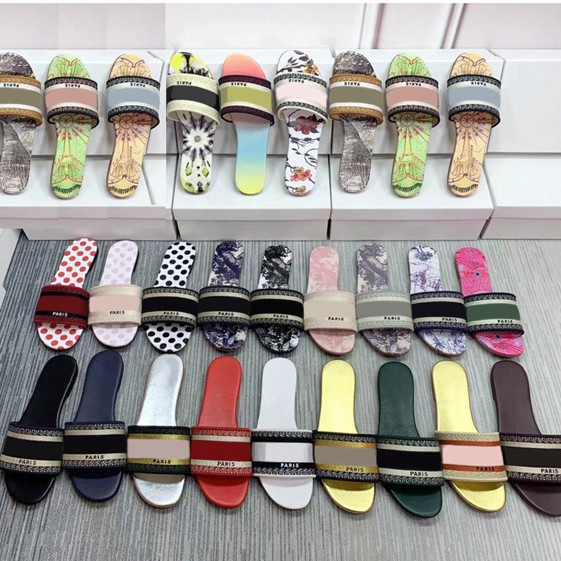 2022 Luxury Brand Sandals Designer Slippers Slides Floral Brocade Genuine Leather Flip Flops Women Shoes Sandal, 111
2022 Luxury Brand Sandals Designer Slippers Slides Floral Brocade Genuine Leather Flip Flops Women Shoes Sandal, 111