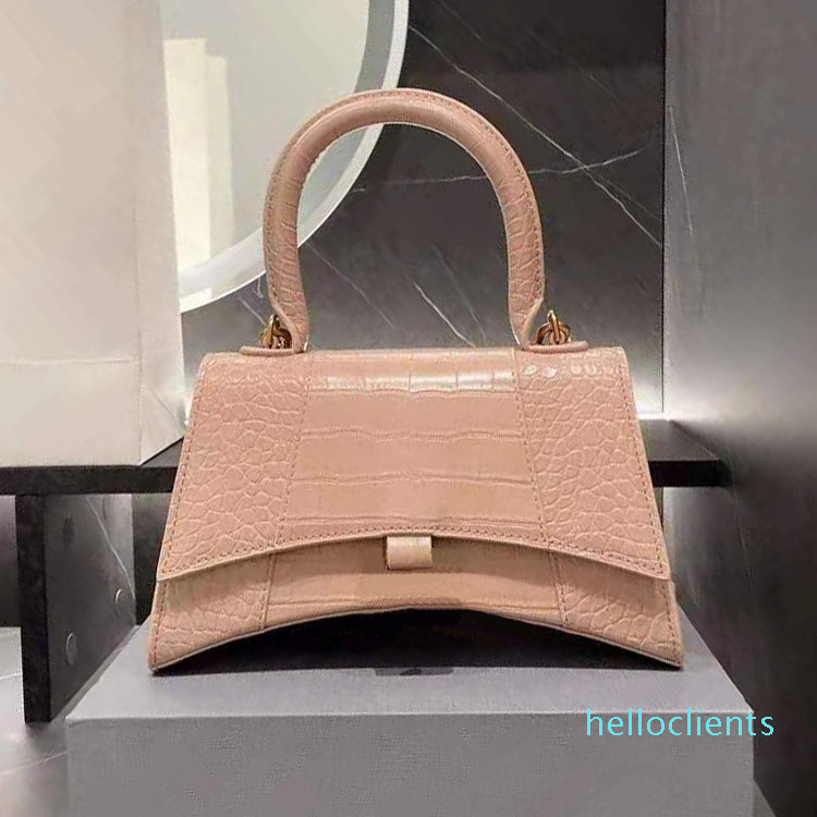 Lady classic handbag Hobo Fashion Messenger Bags girls crossbody bag size 23*14cm Designer purses with long strap, Black-smooth-gold logo
Lady classic handbag Hobo Fashion Messenger Bags girls crossbody bag size 23*14cm Designer purses with long strap, Black-smooth-gold logo