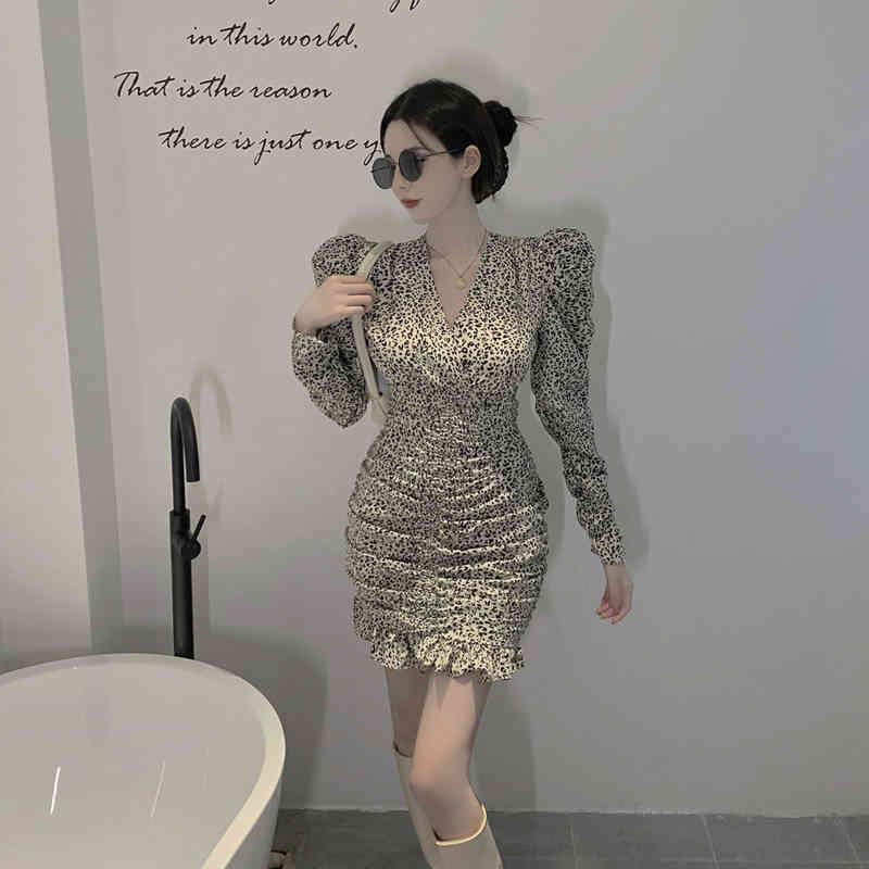 Nomikuma Leopard V-neck Puff Long Sleeve Elegant Dresses Autumn Women Dress Korean Slim Waist Pleated Mini Vestidos 6D271 210427