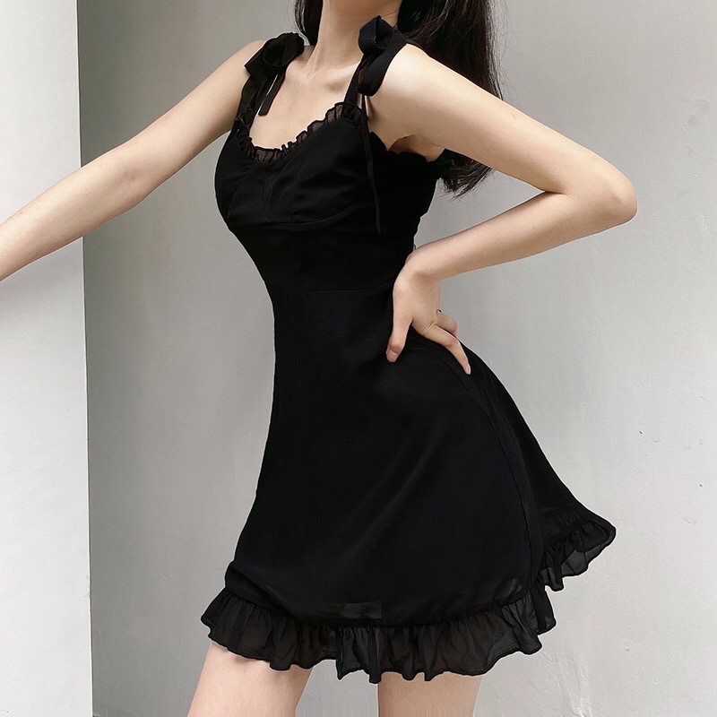 France Style Vintage Black Wood ears Ruffled Lace Sling Slim Temperament Dress 210429
