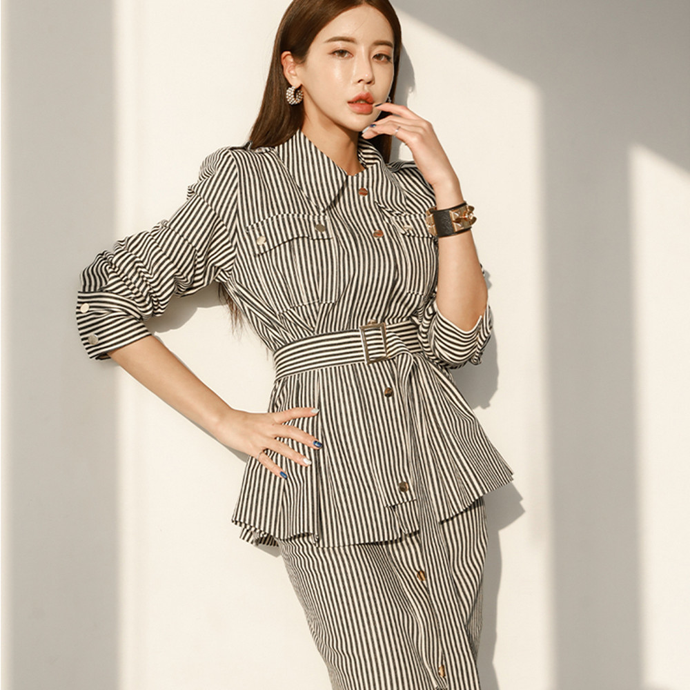 Fashion Office Ladies Set Women Striped Two Piece Single Breasted Blazer With Belt High Waist Chic Skirt Suit 210520, Photo color
Fashion Office Ladies Set Women Striped Two Piece Single Breasted Blazer With Belt High Waist Chic Skirt Suit 210520, Photo color
