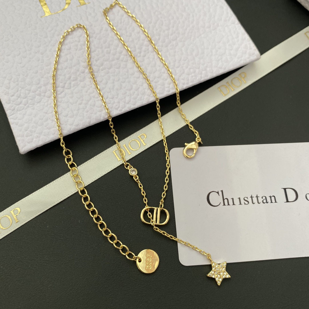 70% OFF Luxury Jewelry Women's snake bone 14K Gold jewelry five pointed star pendant di light luxury neck chain versatile simple necklace, More styles: ggkkmm007
70% OFF Luxury Jewelry Women's snake bone 14K Gold jewelry five pointed star pendant di light luxury neck chain versatile simple necklace, More styles: ggkkmm007