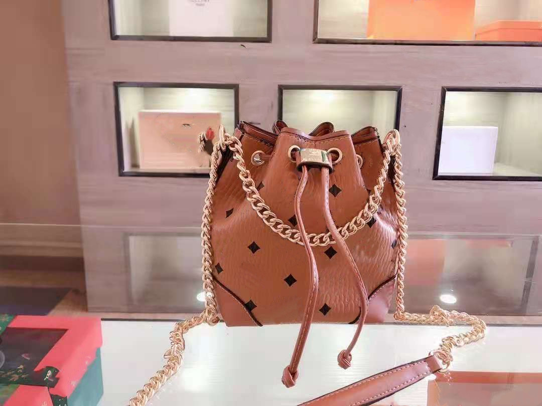 Leather Bag Fashion Female Package Printing Small Drawstring Bucket Joker One Shoulder Aslant Handbag Handbags Girls Women Messenger Bags, Customize
Leather Bag Fashion Female Package Printing Small Drawstring Bucket Joker One Shoulder Aslant Handbag Handbags Girls Women Messenger Bags, Customize