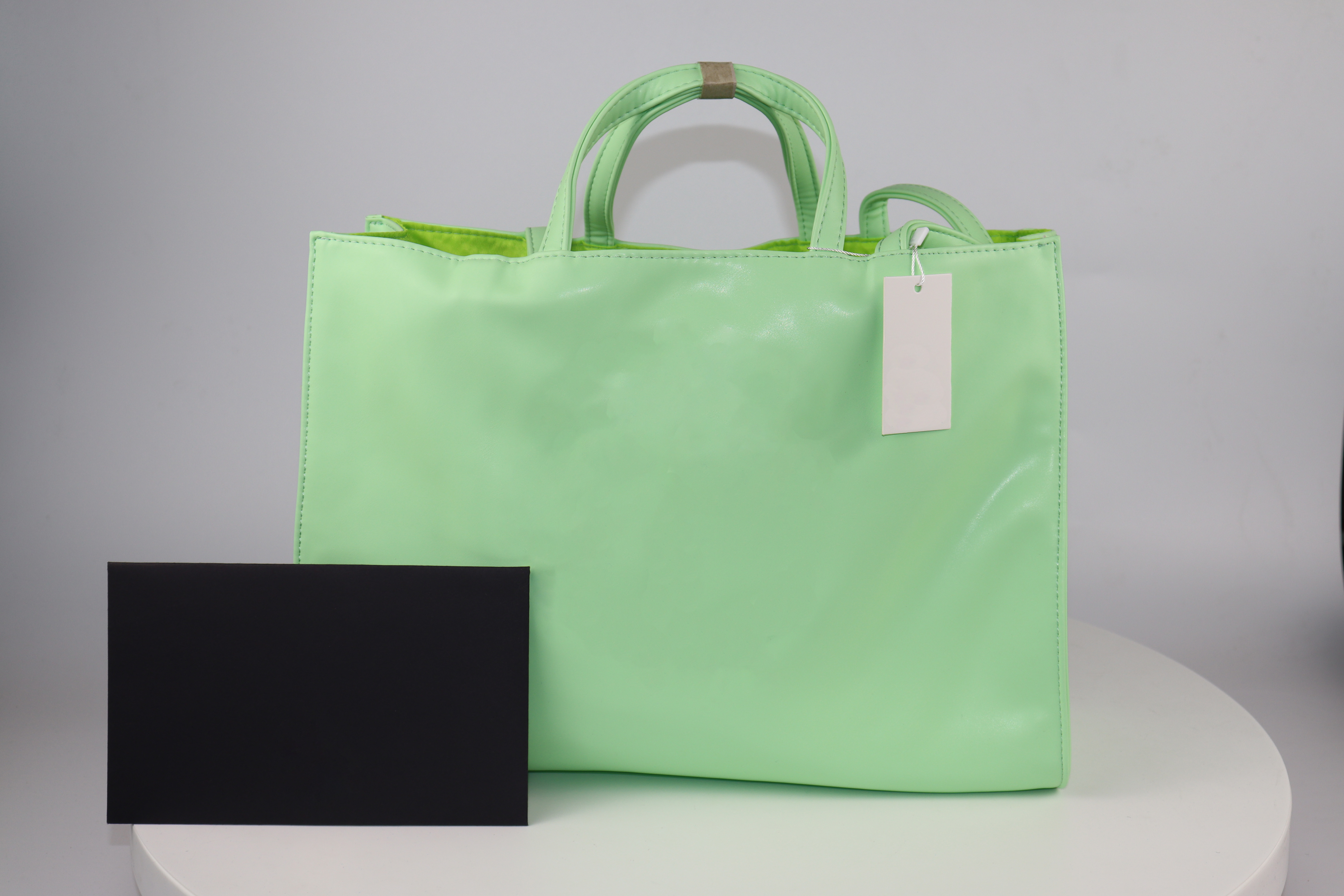 2021 Women Designer top Telfar bags Womens Purse Tote handbags Fashion Style Luxury bag Pu Leather High Quality far handbag wholesale lianquan001, Box
2021 Women Designer top Telfar bags Womens Purse Tote handbags Fashion Style Luxury bag Pu Leather High Quality far handbag wholesale lianquan001, Box