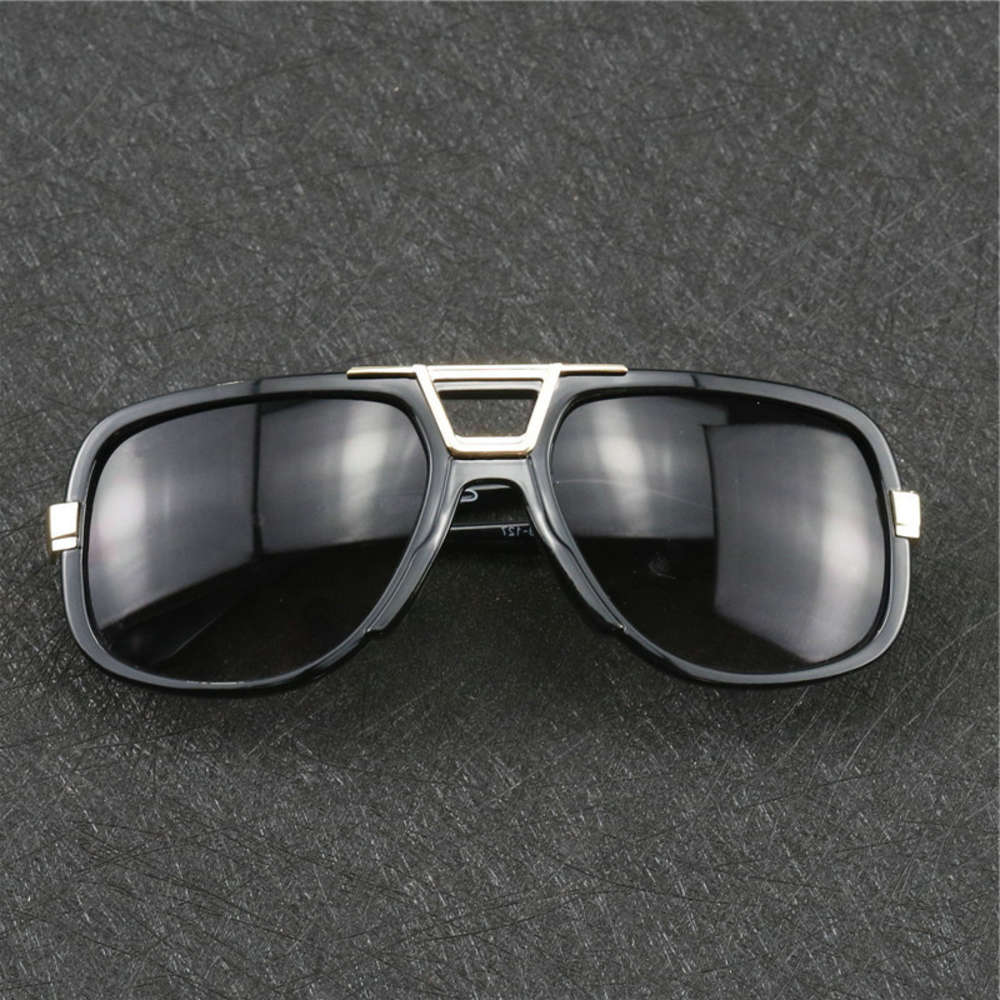 Large frame sunglasses personalized Sunglasses men's and women's trendy 68370 toad glasses, White;black
Large frame sunglasses personalized Sunglasses men's and women's trendy 68370 toad glasses, White;black