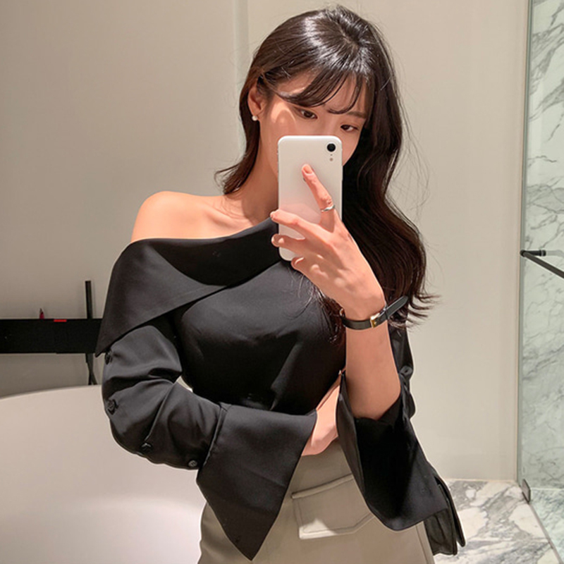 Korean Chic Off Shoulder Long Sleeve Blouse Women Sexy One Office Lady Elegant Solid Shirts Blusas Mujer 210519