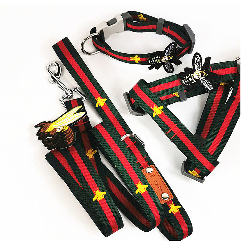 Classic Stripe Printed Dog Collars Fashion Three Piece Leashes Set Outdoor Casual Puppy Basic Collar for Teddy Schnauzer Pomeranian
Classic Stripe Printed Dog Collars Fashion Three Piece Leashes Set Outdoor Casual Puppy Basic Collar for Teddy Schnauzer Pomeranian