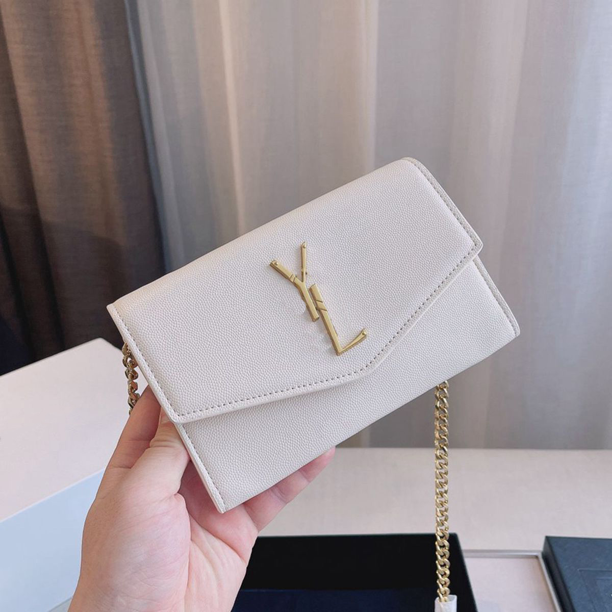 Women Designers Bags Handbags Shoulder Bag leather High quality Lady Fashion Marmont Genuine CrossbodyPurses Backpack tote 0015, #18 original dust bag
Women Designers Bags Handbags Shoulder Bag leather High quality Lady Fashion Marmont Genuine CrossbodyPurses Backpack tote 0015, #18 original dust bag