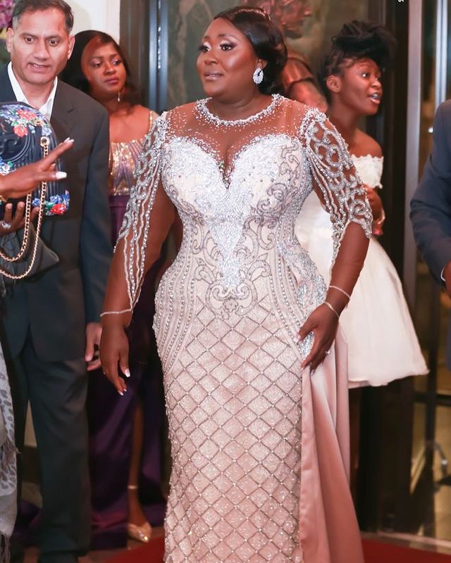 Plus Size Arabic Aso Ebi Luxurious Lace Beaded Prom Dresses Sheer Neck Sparkly Sheath Evening Formal Party Second Reception Gowns Dress ZJ555