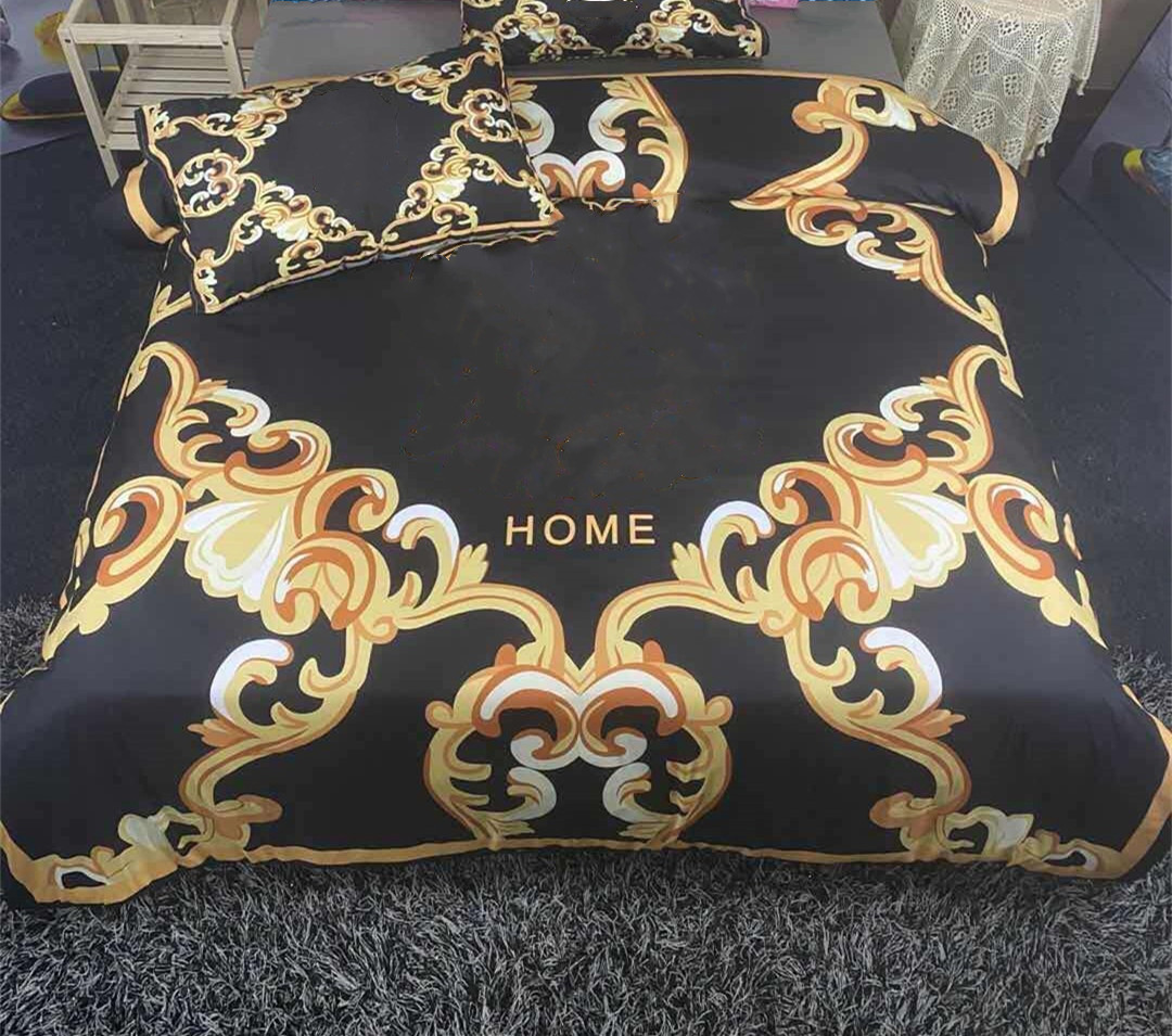 Cotton 4pcs Bedding Sets Machine Washing Letter BedClothes No Filling Pillow Case Flat Sheet Quilted Adult Size Pinted Duvet Comforter Cover, Dustbag
Cotton 4pcs Bedding Sets Machine Washing Letter BedClothes No Filling Pillow Case Flat Sheet Quilted Adult Size Pinted Duvet Comforter Cover, Dustbag