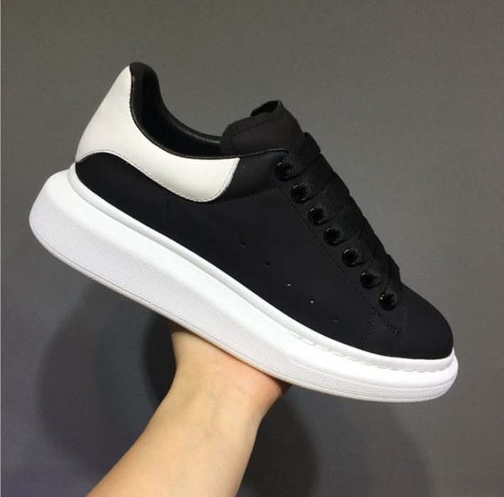 Luxury mens womens white designer shoes espadrilles flats platform oversized casual espadrille flat sneakers with box size 35-46, Black
Luxury mens womens white designer shoes espadrilles flats platform oversized casual espadrille flat sneakers with box size 35-46, Black