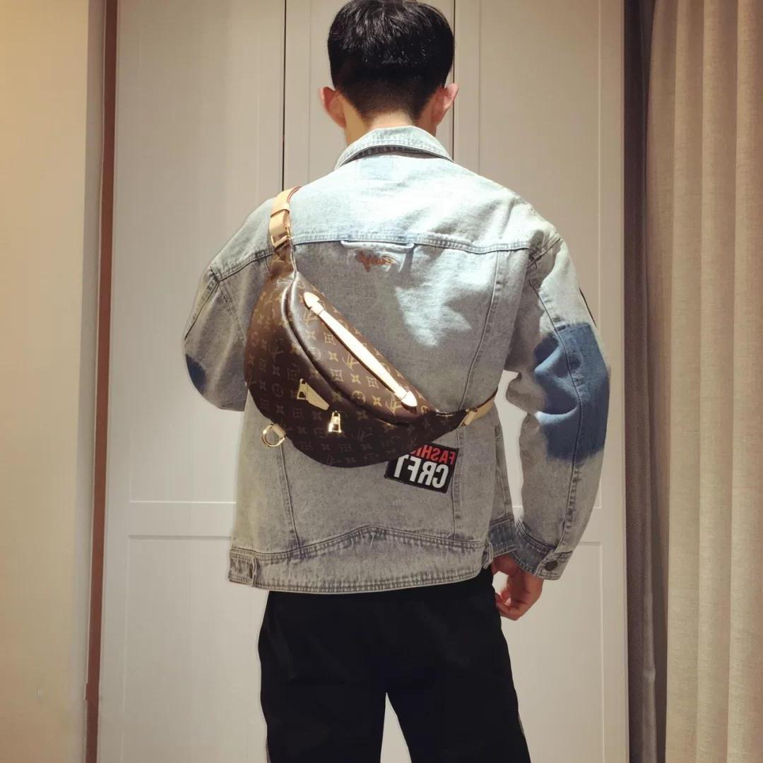 8 LV LOUIS MONTAIGNE BB Handbags Leather Women Shoulder Bags VUTTON Messenger Crossbody Bag VITTON Purse Fashion Designer Handbag To, Red;black
8 LV LOUIS MONTAIGNE BB Handbags Leather Women Shoulder Bags VUTTON Messenger Crossbody Bag VITTON Purse Fashion Designer Handbag To, Red;black