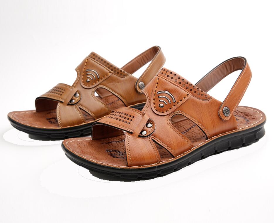 2021 Designer slippers men women sandals fashion beach shoes flat non-slip classical hole slipper with box size 35-45
2021 Designer slippers men women sandals fashion beach shoes flat non-slip classical hole slipper with box size 35-45