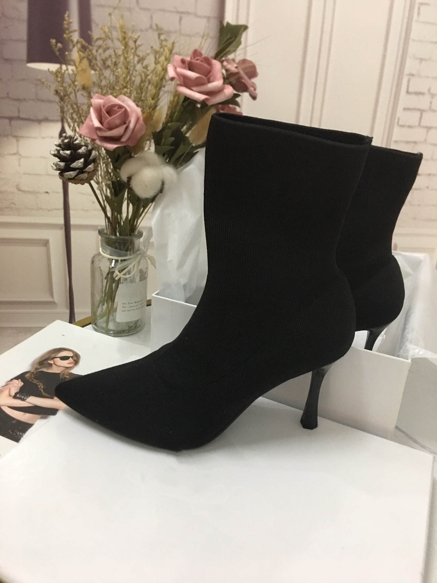 autumn winter socks heeled heel boots fashion sexy Knitted elastic boot designer Alphabetic women shoes lady Letter Thick high heels size 35, Black
autumn winter socks heeled heel boots fashion sexy Knitted elastic boot designer Alphabetic women shoes lady Letter Thick high heels size 35, Black