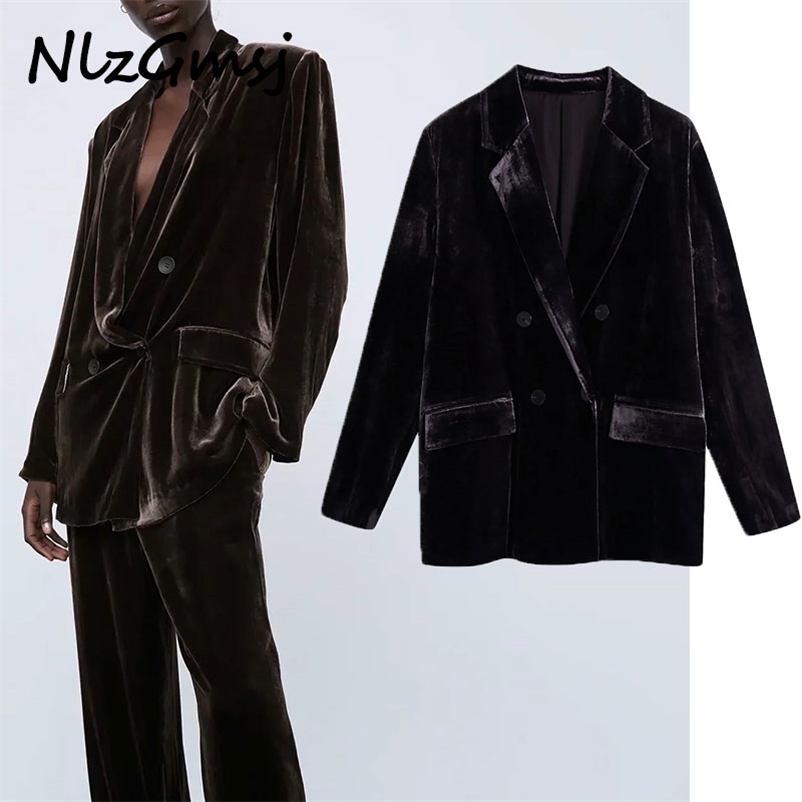 Blazer Women Fashion Velvet Double Breasted Blazers Coat Vintage Loose Long Sleeve Female Outerwear Chic Top 210628, As picture
Blazer Women Fashion Velvet Double Breasted Blazers Coat Vintage Loose Long Sleeve Female Outerwear Chic Top 210628, As picture