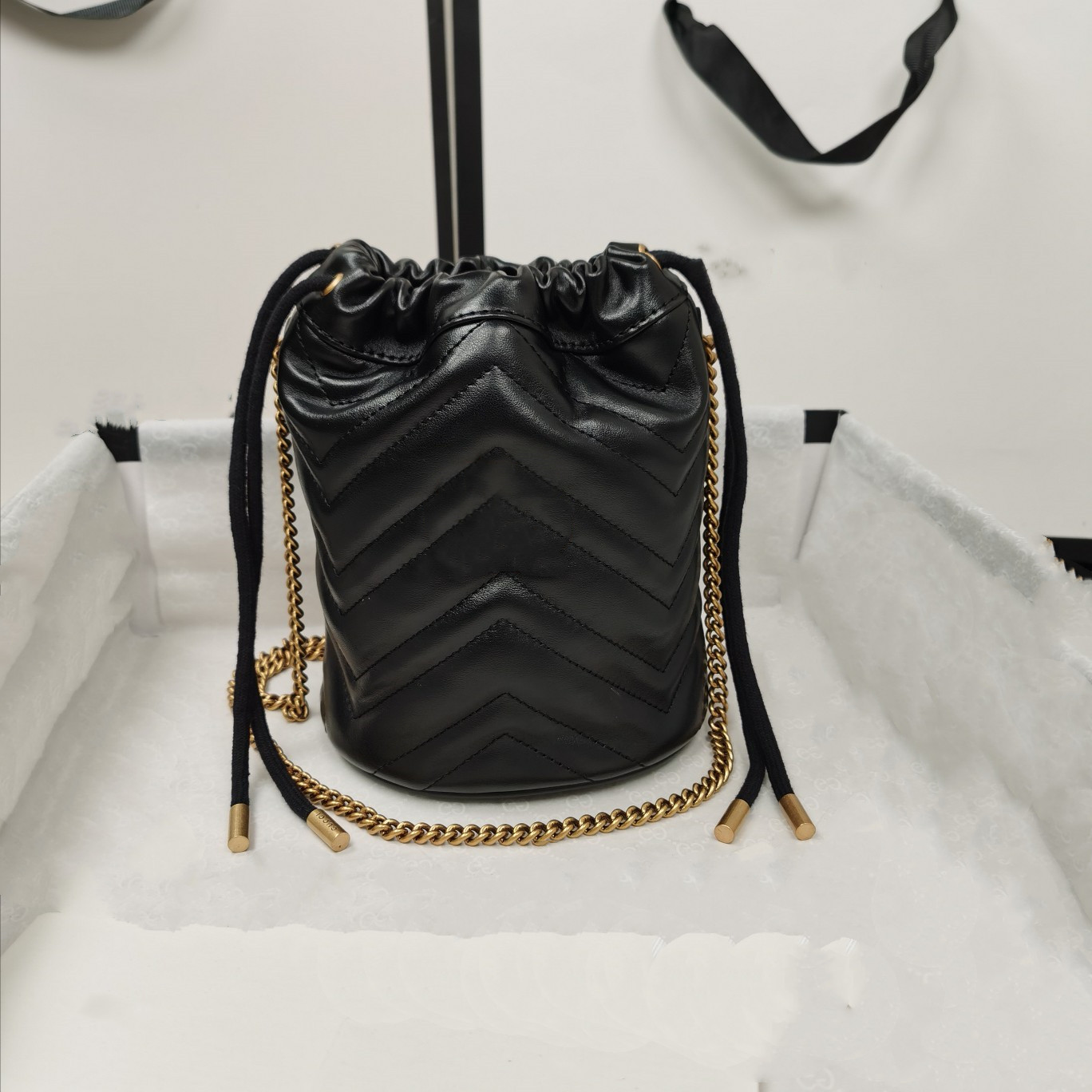 Latest 2021 Drawstring Bag Luxurys Designers Bags Bucket Handbags String Shoulder Women Totes High Quality Fashion Leather CrossBody Clutch Purse Wallet Lady, Red
Latest 2021 Drawstring Bag Luxurys Designers Bags Bucket Handbags String Shoulder Women Totes High Quality Fashion Leather CrossBody Clutch Purse Wallet Lady, Red