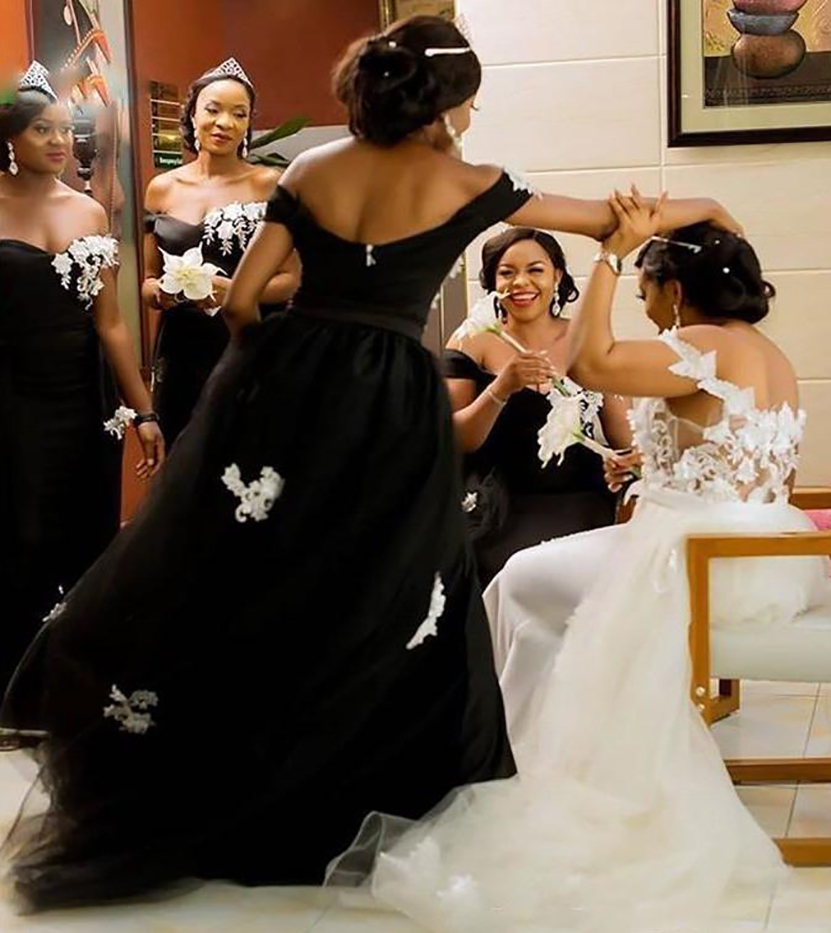 2021 African Black Mermaid Bridesmaid Dresses White Lace Appliques Overskirts Wedding Guest Dress Off the Shoulder Maid of Honor Gowns