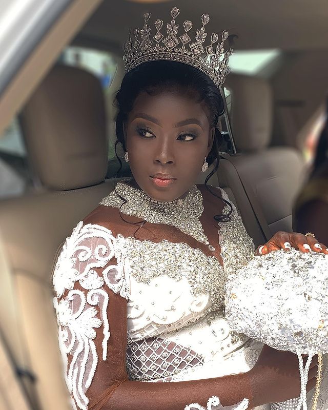 2021 Plus Size Arabic Aso Ebi Luxurious Mermaid Sexy Wedding Dress Beaded Crystals Lace Long Sleeves Bridal Gowns Dresses ZJ268