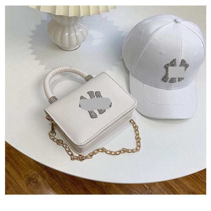 Bags For Women 2021 Handbag PU Fashion Shoulder Bag Chain Lock Messenger Small Square
Bags For Women 2021 Handbag PU Fashion Shoulder Bag Chain Lock Messenger Small Square