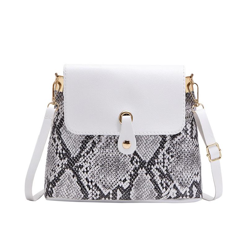 Duffel Bags Fashion Shoulder Corssbody For Women's Female Handbag PU Leather Solid Color U-Shape Large Capacity With Magnet Hook
Duffel Bags Fashion Shoulder Corssbody For Women's Female Handbag PU Leather Solid Color U-Shape Large Capacity With Magnet Hook