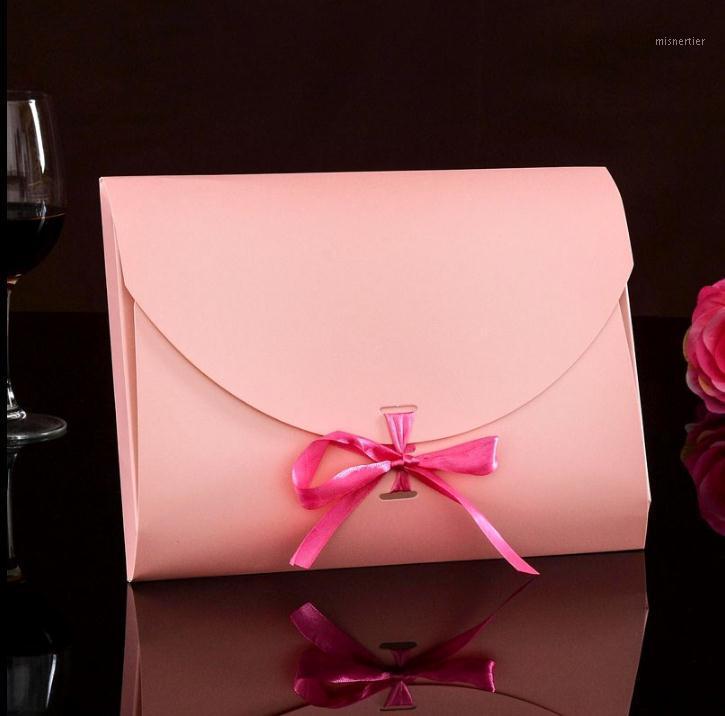 Gift Wrap 28*21*2cm Large Scarf Packaging Box Envelope Silk Bag With Ribbon Postcard Package Paper SN1124
Gift Wrap 28*21*2cm Large Scarf Packaging Box Envelope Silk Bag With Ribbon Postcard Package Paper SN1124